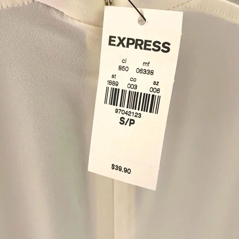 Express Cream Blouse  - Picture 5 of 5